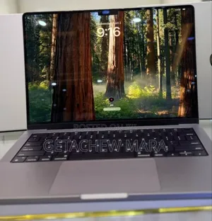 Photo - New Laptop Apple MacBook 2012 16GB Intel Core I9 SSD 1T