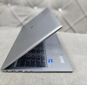 New Laptop HP ZBook Studio 32GB Intel Core I7 SSD 1T