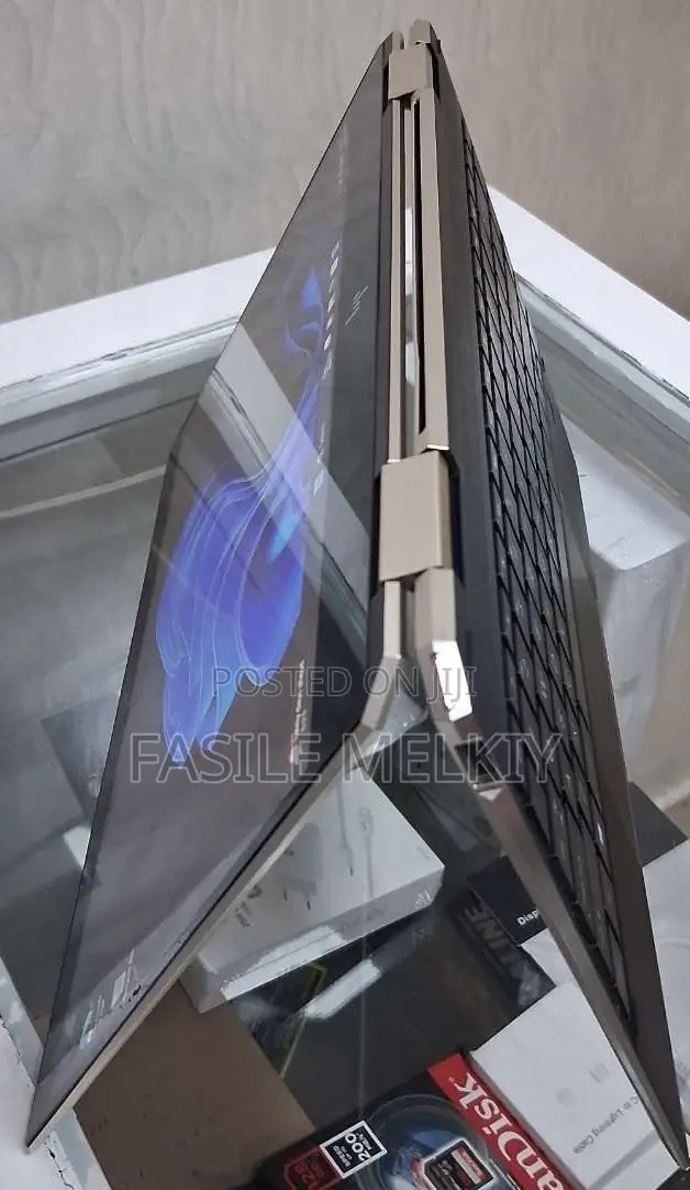 New Laptop HP Spectre X360 16GB Intel Core I7 SSD 512GB