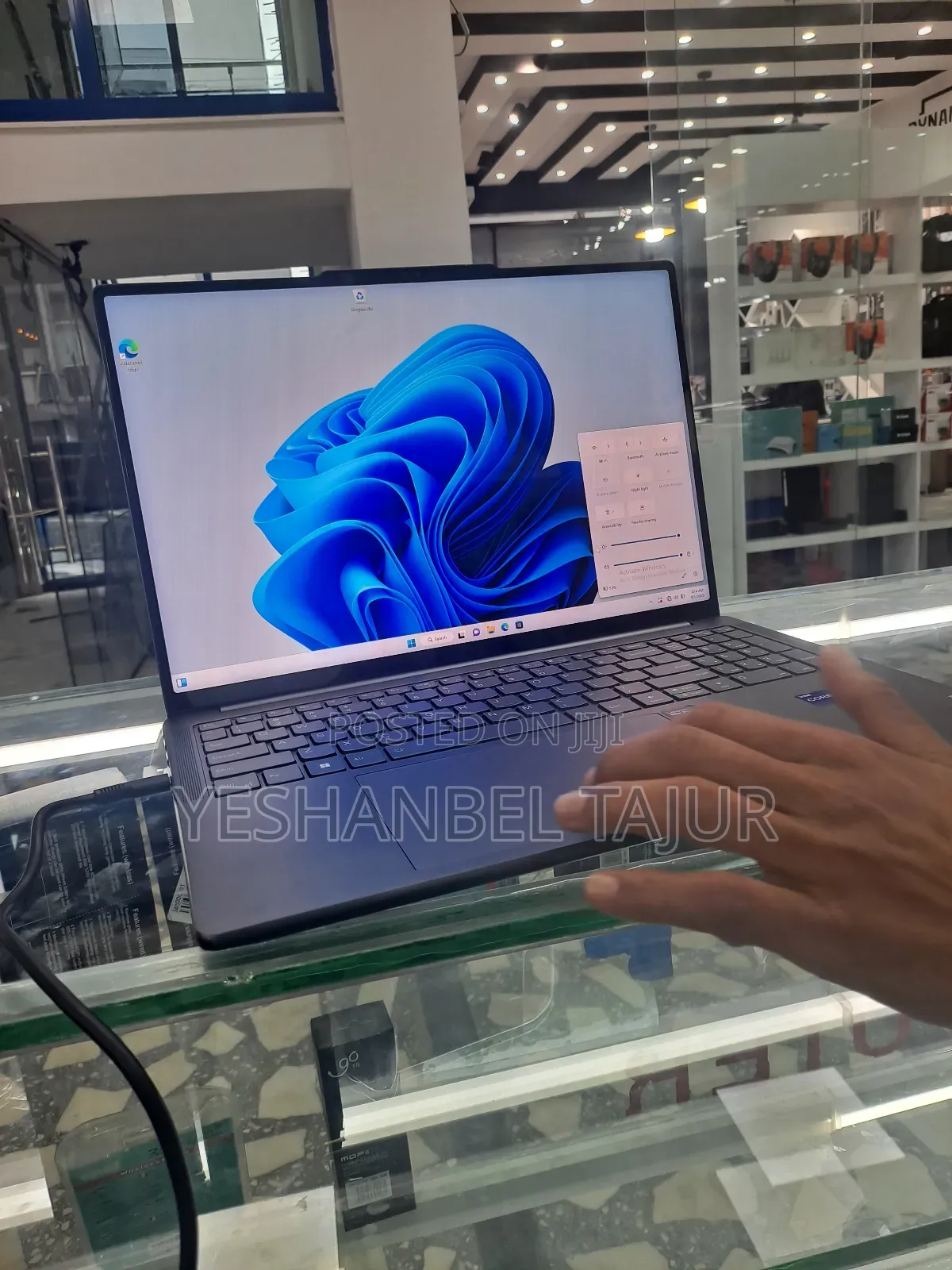 New Laptop Lenovo Yoga 7i 32GB Intel Core I9 SSD 1T