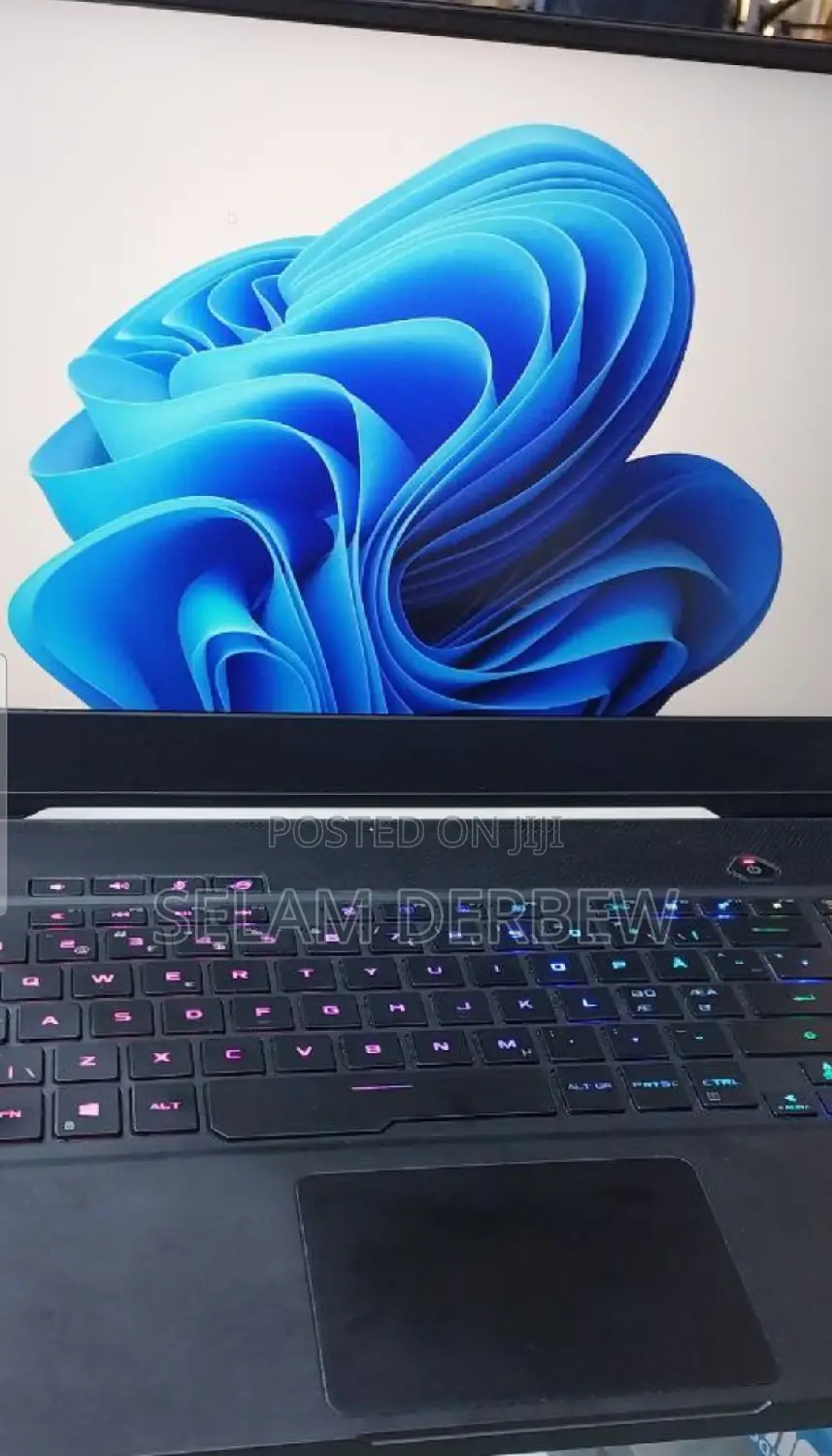 New Laptop Asus ROG Zephyrus G15 32GB Intel Core I7 SSD 1T