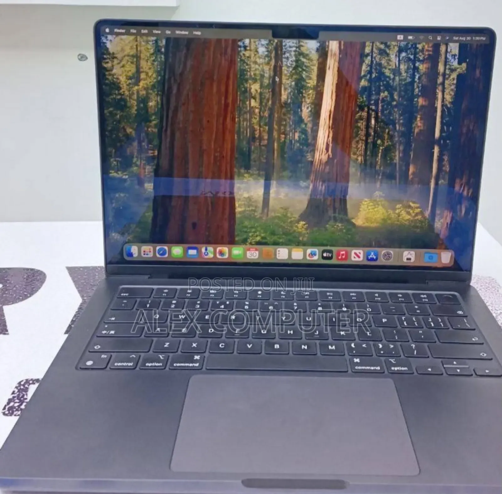 New Laptop Apple MacBook Pro 2024 M4 14-Inch 16GB Apple M4 SSD 1T