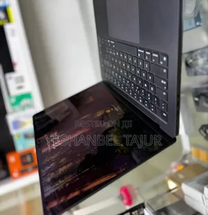 New Laptop Apple MacBook Pro 16GB Apple M4 SSD 512GB