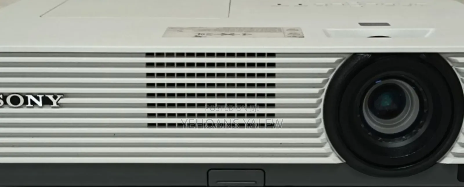 Sony VPL-Dx221 Projector 
2 Pieces Available 
Resolution :1024 X 7