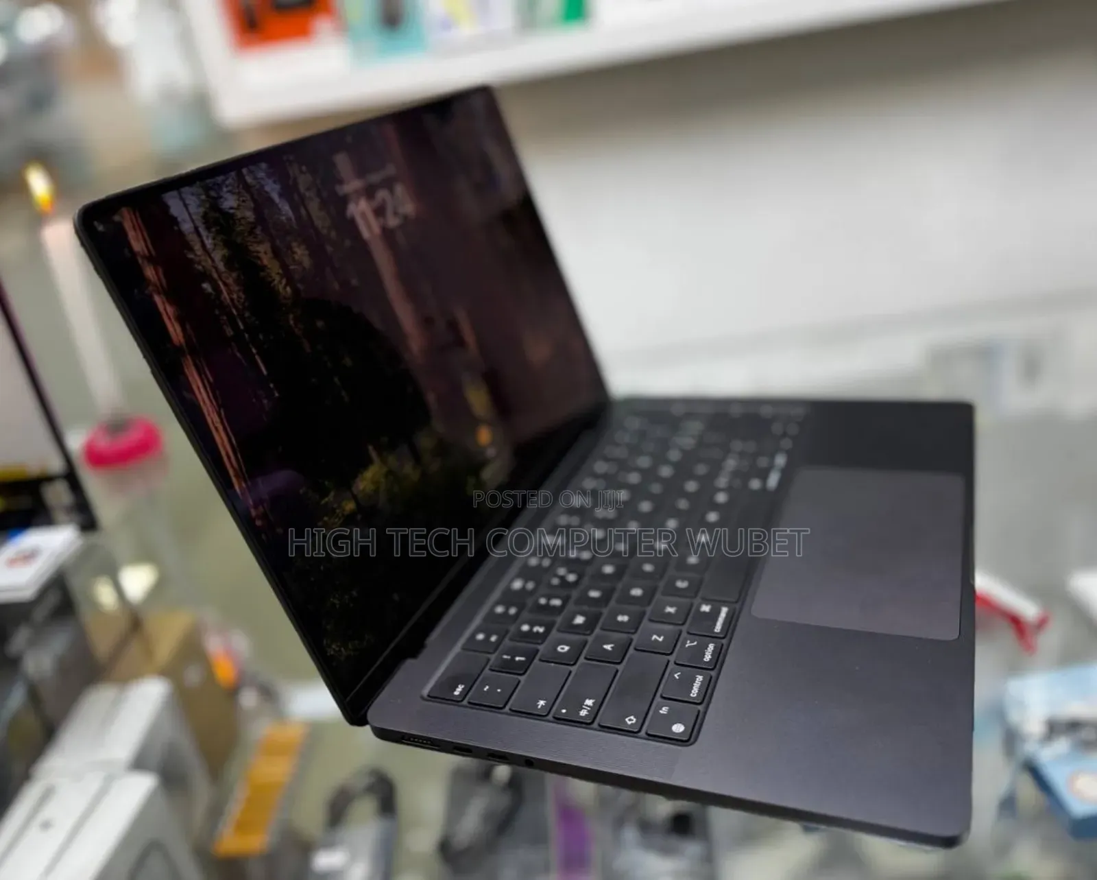 New Apple MacBook Pro 2024 M4 Max 16-Inch 8GB Apple M4 Pro SSD 1T