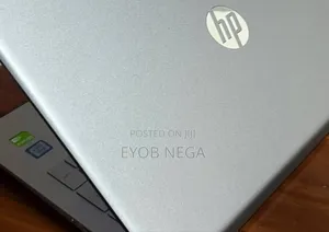 Laptop HP Pavilion 15 8GB Intel Core i5 HDD+SSD 750GB