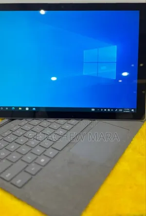 New Laptop Apple MacBook Pro M1 8GB Intel Core I5 SSD 128GB