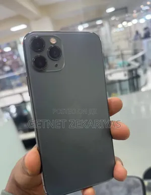 New Apple iPhone 15 Pro 128 GB