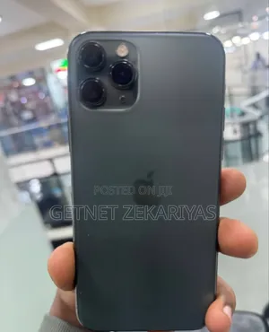 New Apple iPhone 15 Pro 128 GB