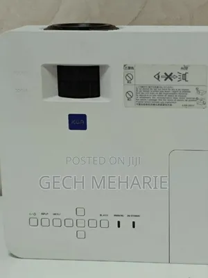 Photo - Sony VPL-Dx221 Projector 
2 Pieces Available 
Resolution :1024 X 7