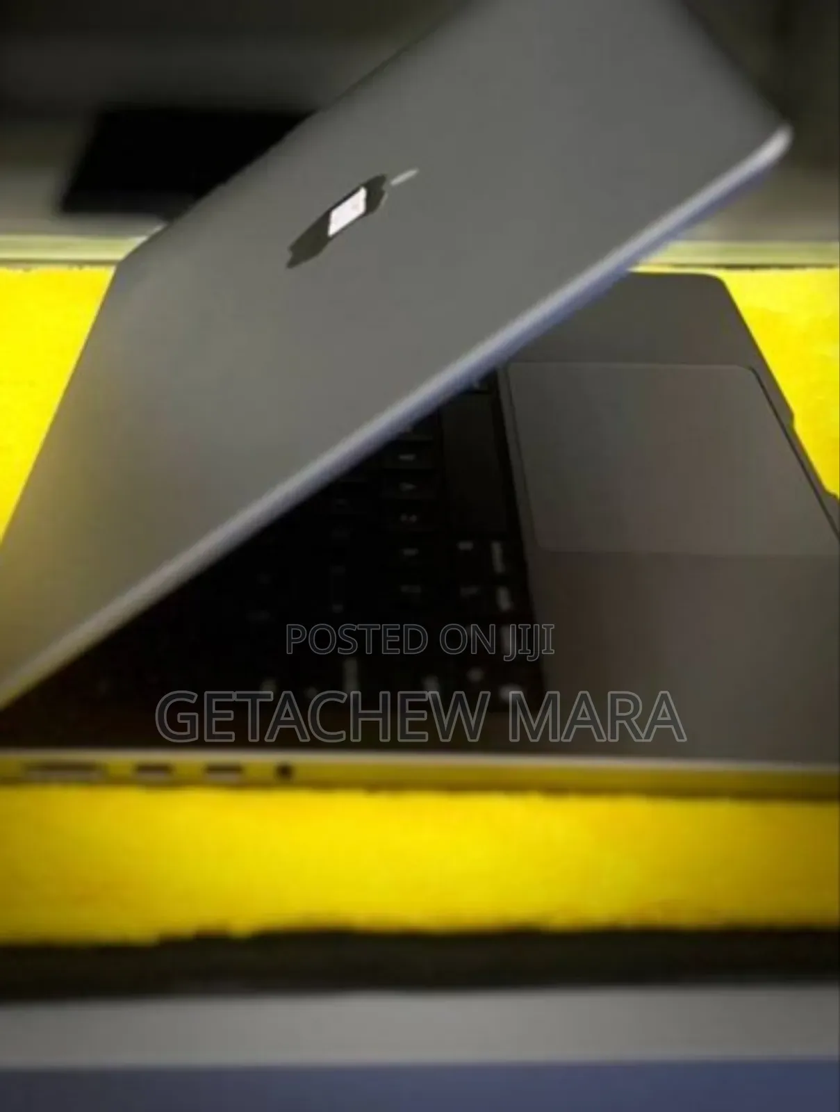 New Laptop Apple MacBook 8GB Intel SSD 512GB