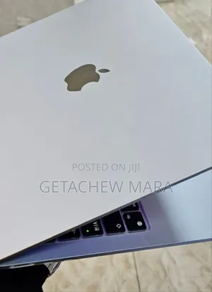 New Laptop Apple MacBook 8GB Intel SSD 256GB