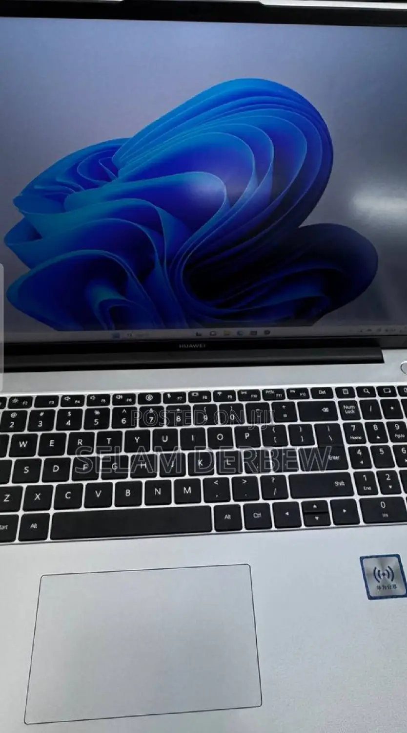 New Laptop Huawei MateBook 13 WRT-W29E 16GB Intel Core I5 SSD 512GB