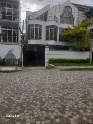 ዘመናዊ G+1 የሚሸጥ ቤት