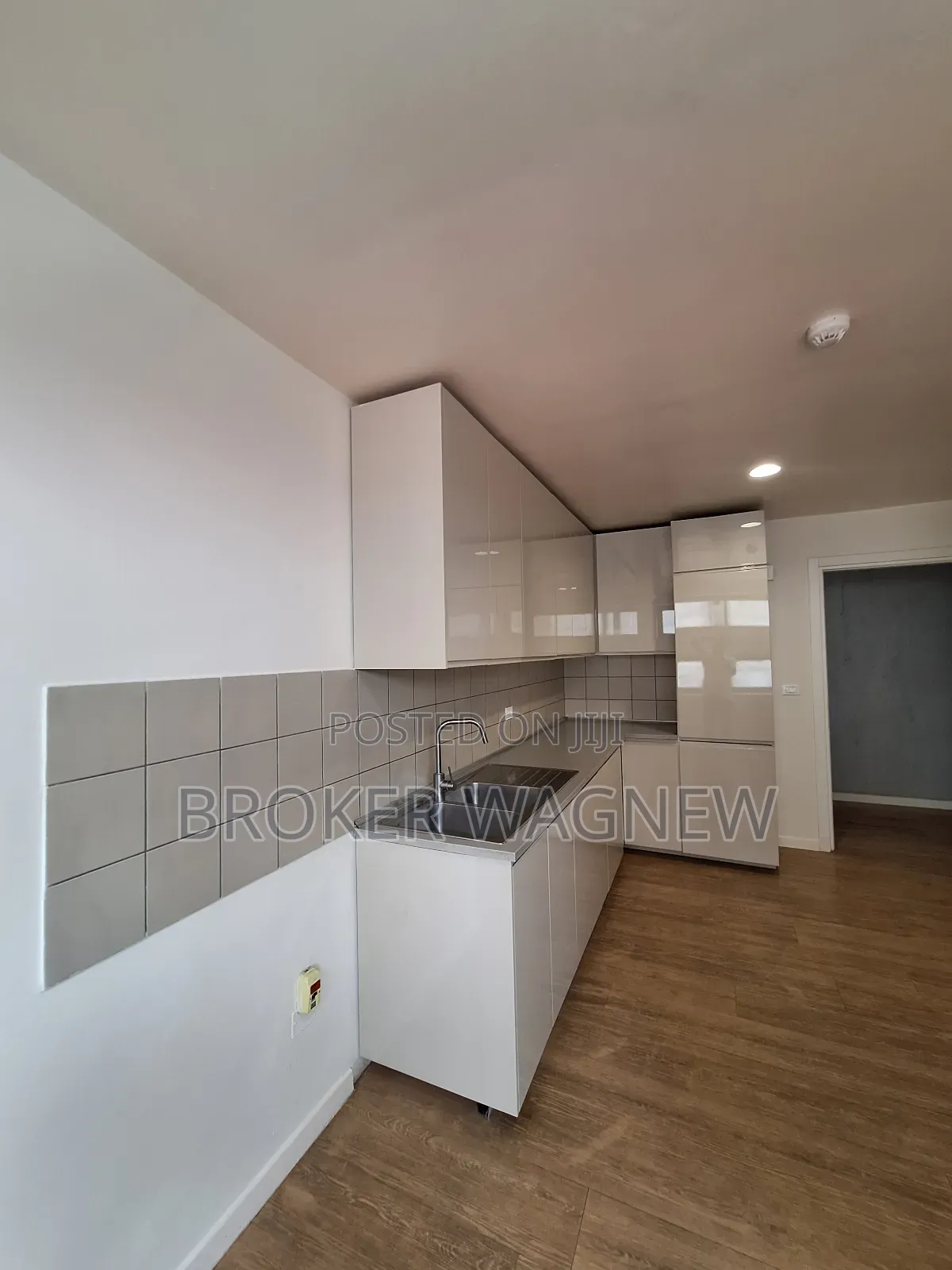 Furnished 3bdrm Apartment in Kirkos for rent