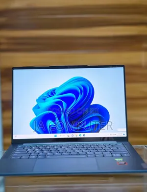 New Laptop Lenovo 32GB AMD Ryzen 7 SSD 1T