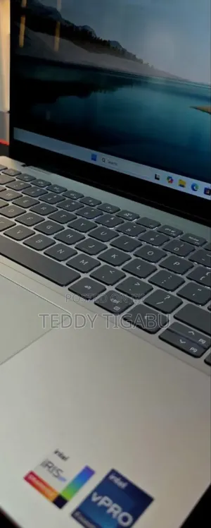 New Laptop Dell Insprion 11Z 16GB Intel Core I7 SSD 512GB