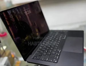 New Laptop Apple MacBook Pro 2024 M4 14-Inch 16GB Apple M4 SSD 1T