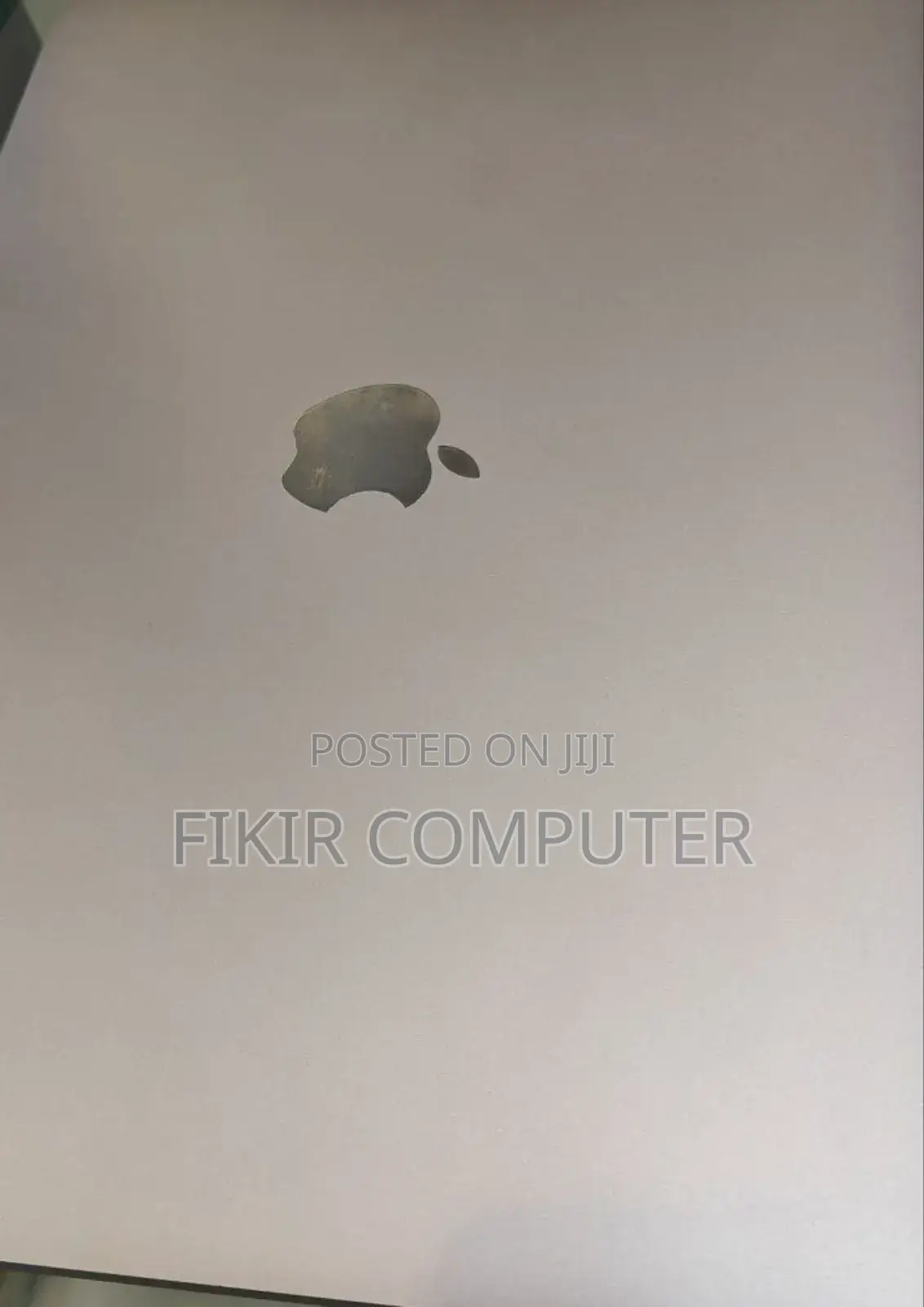 New Laptop Apple MacBook Pro M1 8GB Apple M1 Pro SSD 256GB