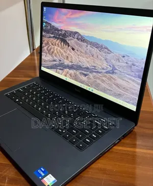 New Laptop Apple MacBook Pro M1 8GB Intel Core I5 SSD 512GB