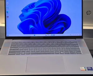 New Laptop Dell Inspiron 16 5620 16GB Intel Core Ultra 7 SSD 512GB