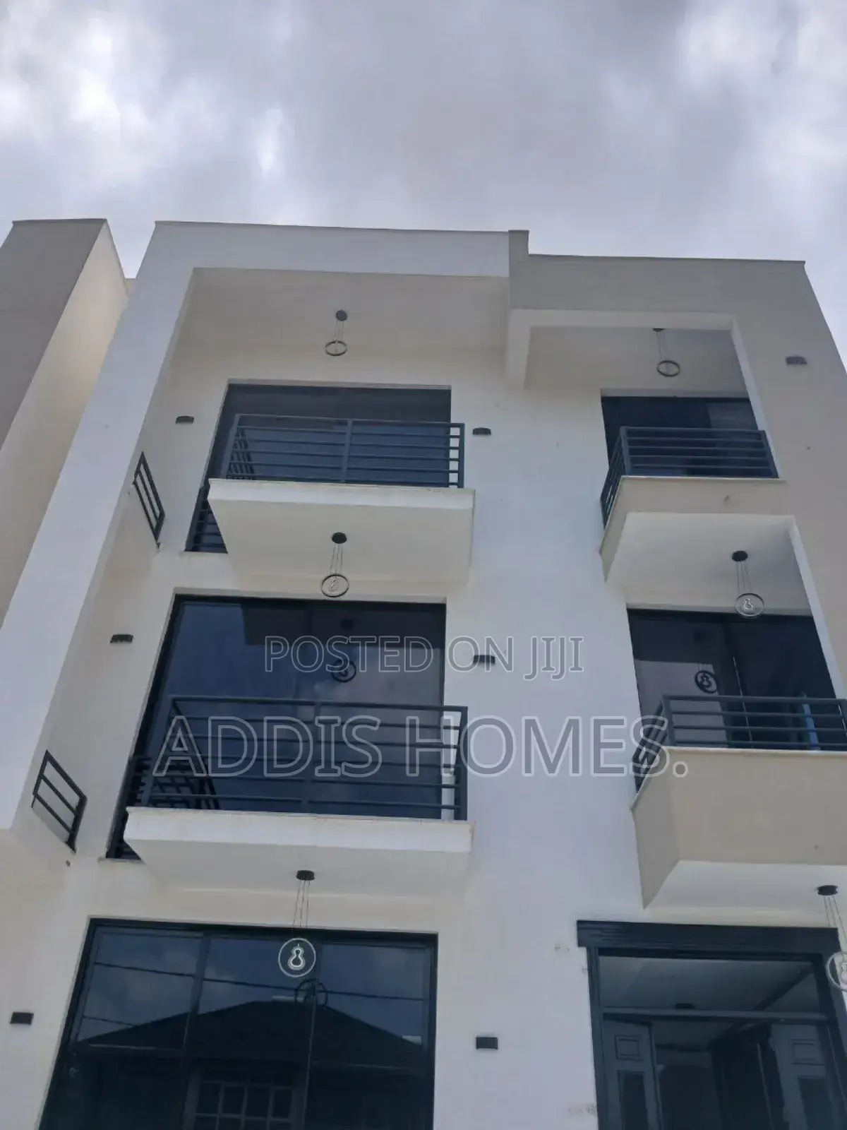 7bdrm Villa in Bole for sale