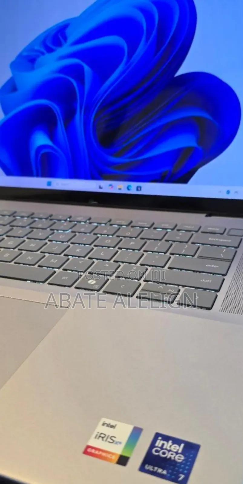 New Laptop Dell Inspiron 16 5620 16GB Intel Core Ultra 7 SSD 1T