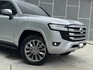 New Toyota Land Cruiser 2023 Silver