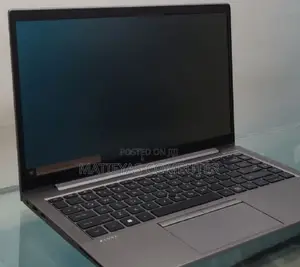 New Laptop HP ZBook Firefly G8 16GB Intel Core I7 SSD 512GB