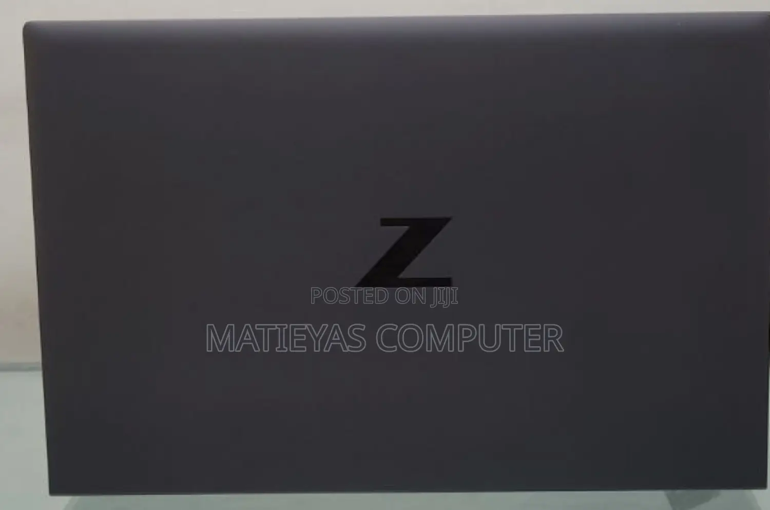 New Laptop HP ZBook Firefly G8 16GB Intel Core I7 SSD 512GB