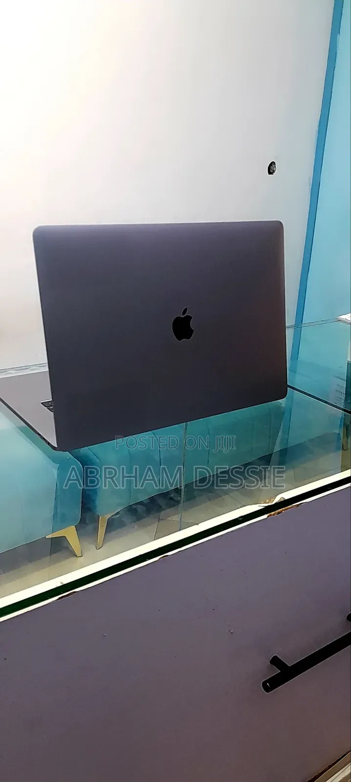 New Laptop Apple MacBook Pro 2019 32GB Intel Core I9 SSD 512GB