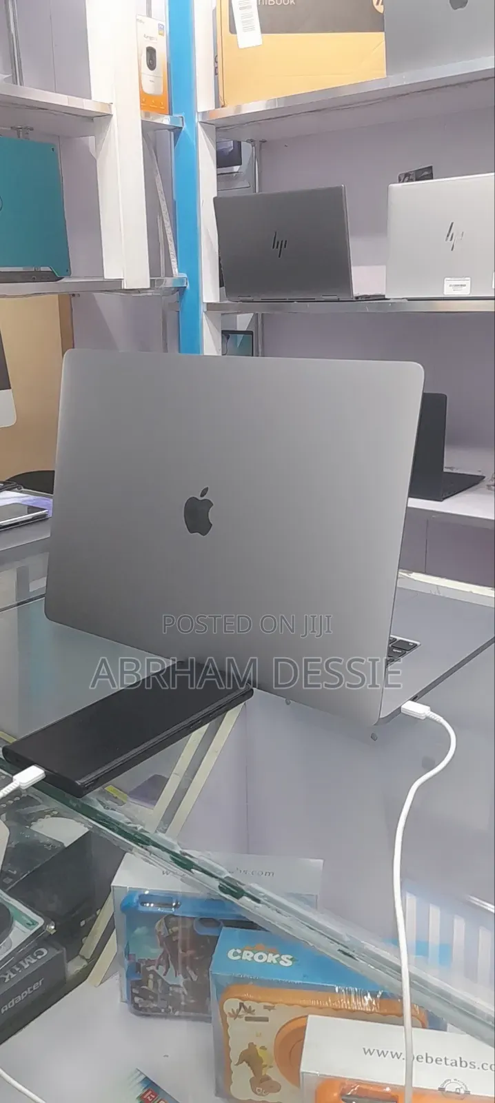 New Laptop Apple MacBook Pro 2019 16GB Intel Core I7 SSD 512GB