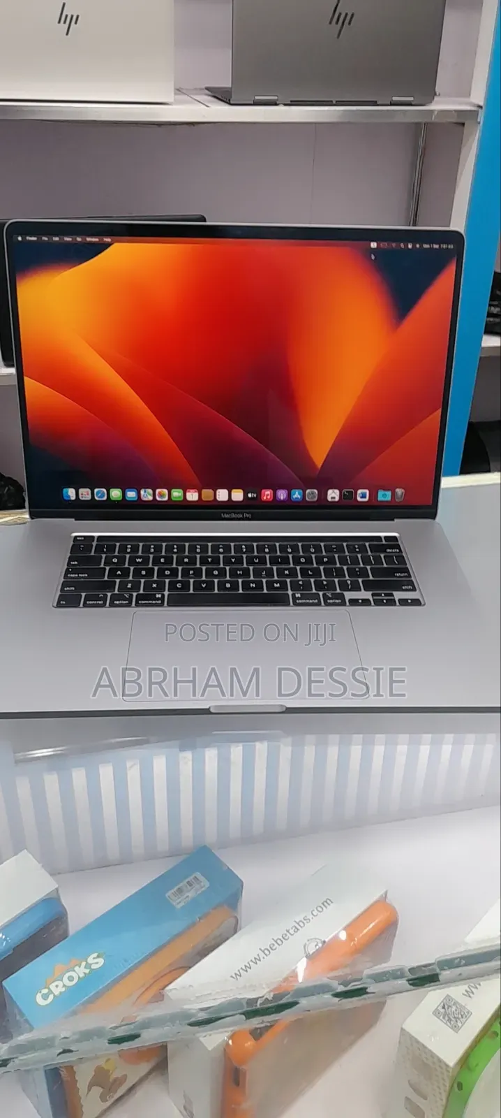 New Laptop Apple MacBook Pro 2019 16GB Intel Core I7 SSD 512GB