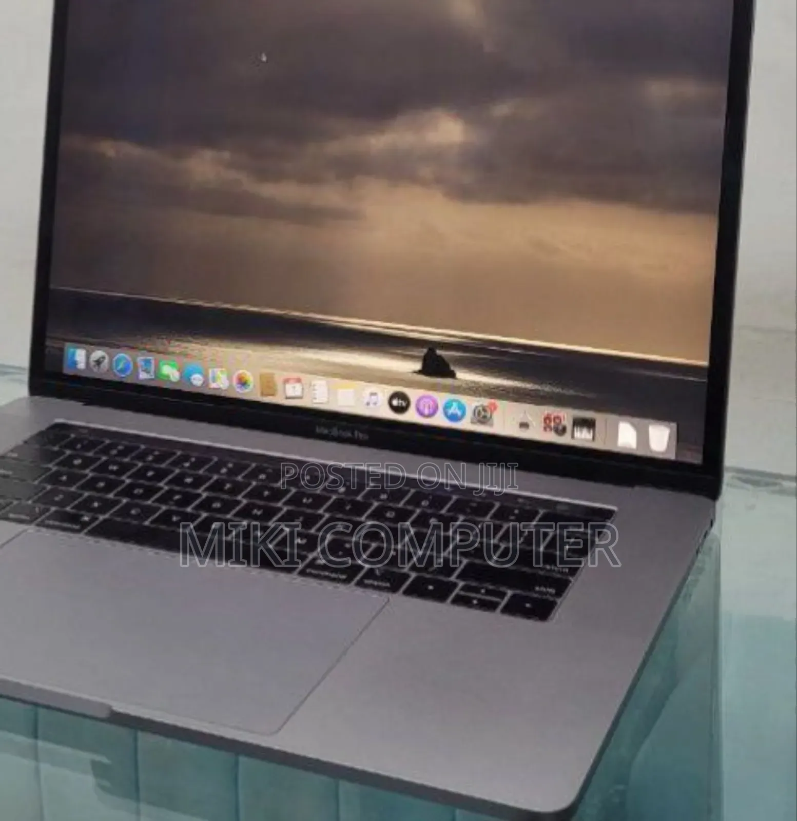 New Laptop Apple MacBook Pro 2019 32GB Intel Core I9 SSD 512GB