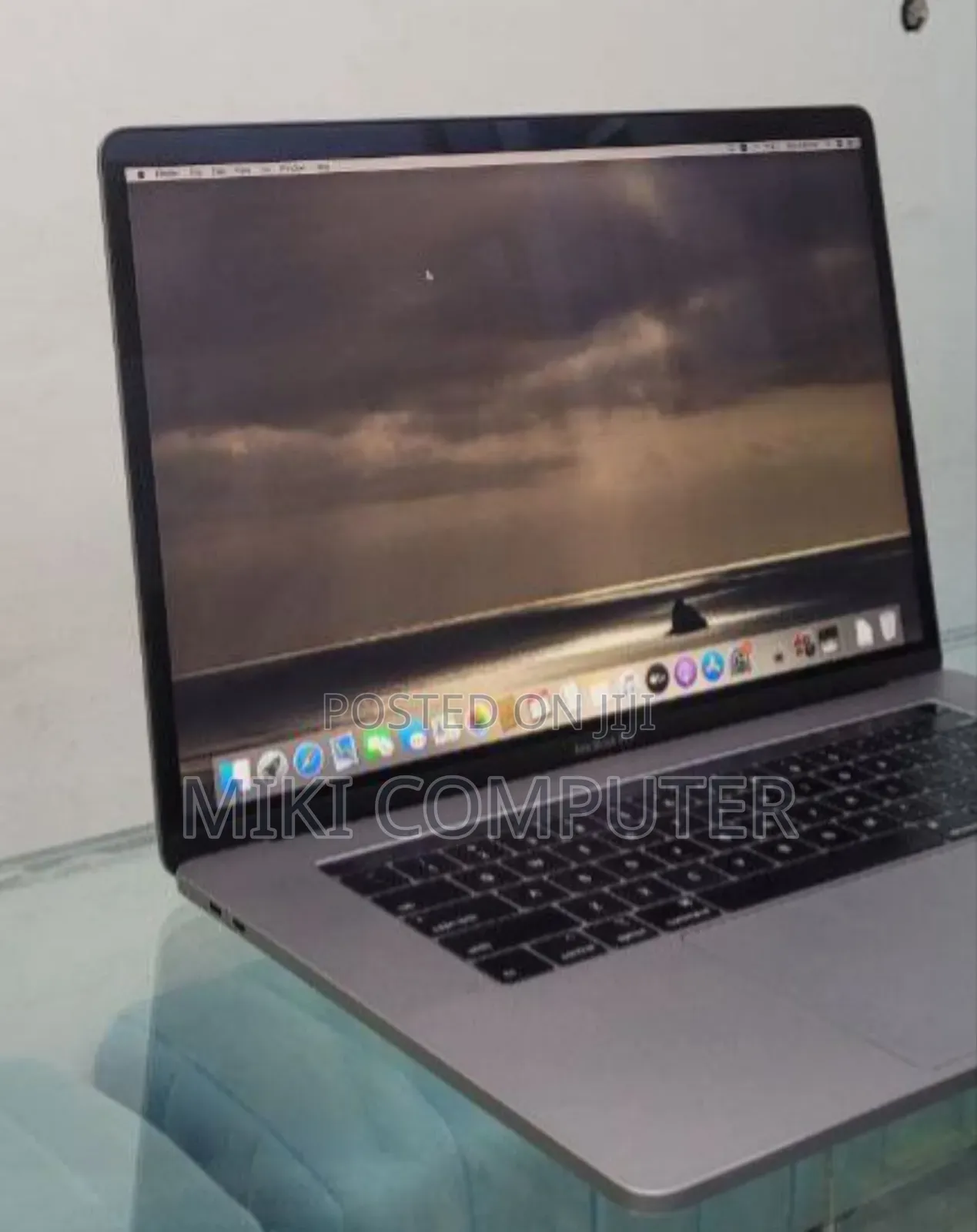 New Laptop Apple MacBook Pro 2019 32GB Intel Core I9 SSD 512GB