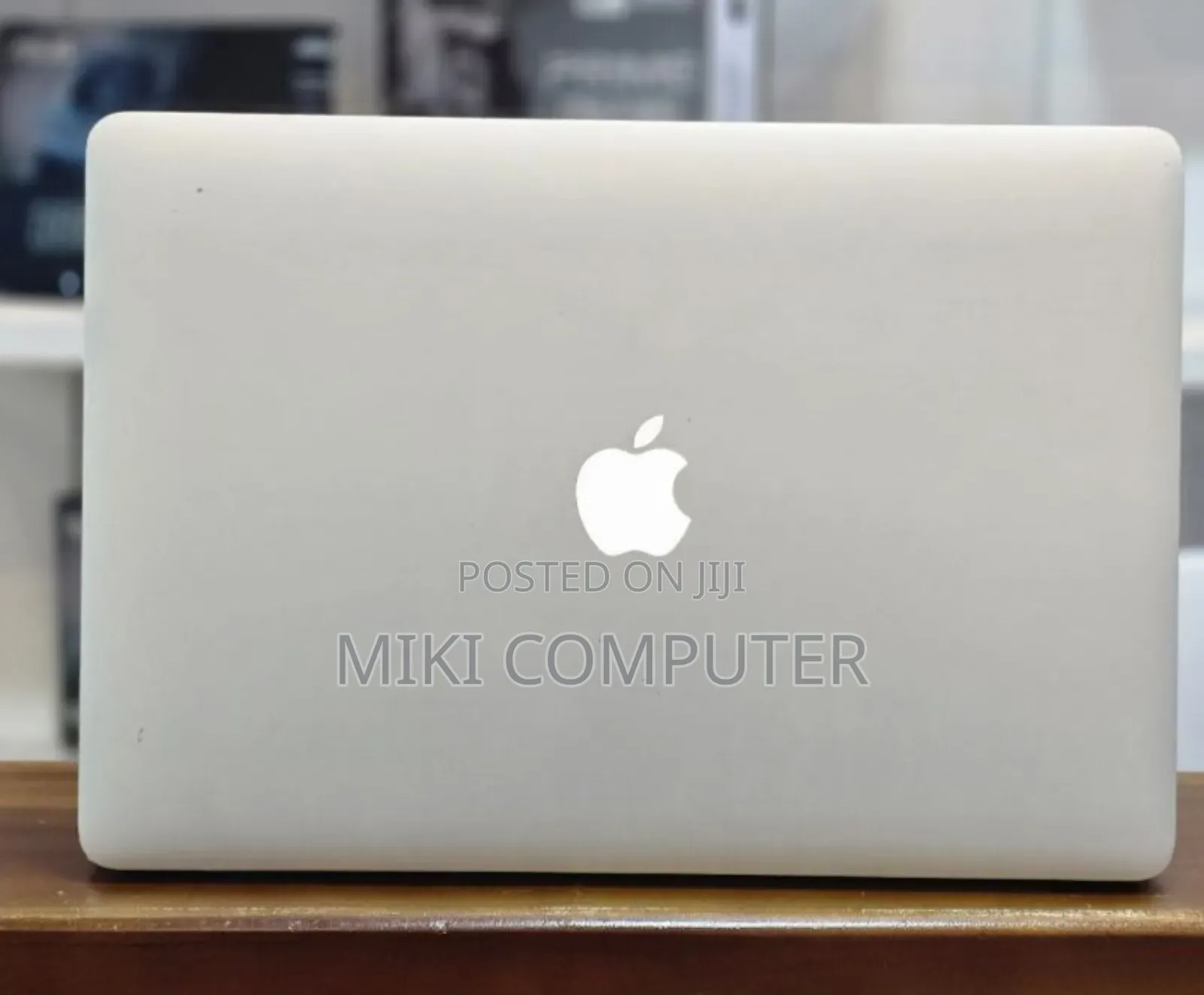 New Laptop Apple MacBook Pro 2015 16GB Intel Core I7 SSD 256GB