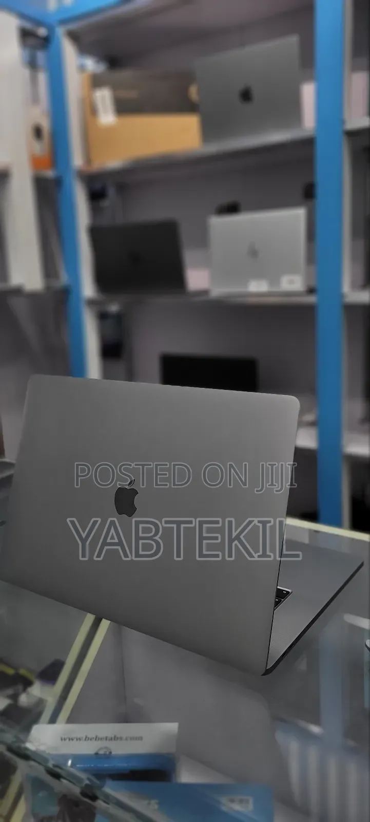 New Laptop Apple MacBook Pro 2019 16GB Intel Core I7 SSD 512GB