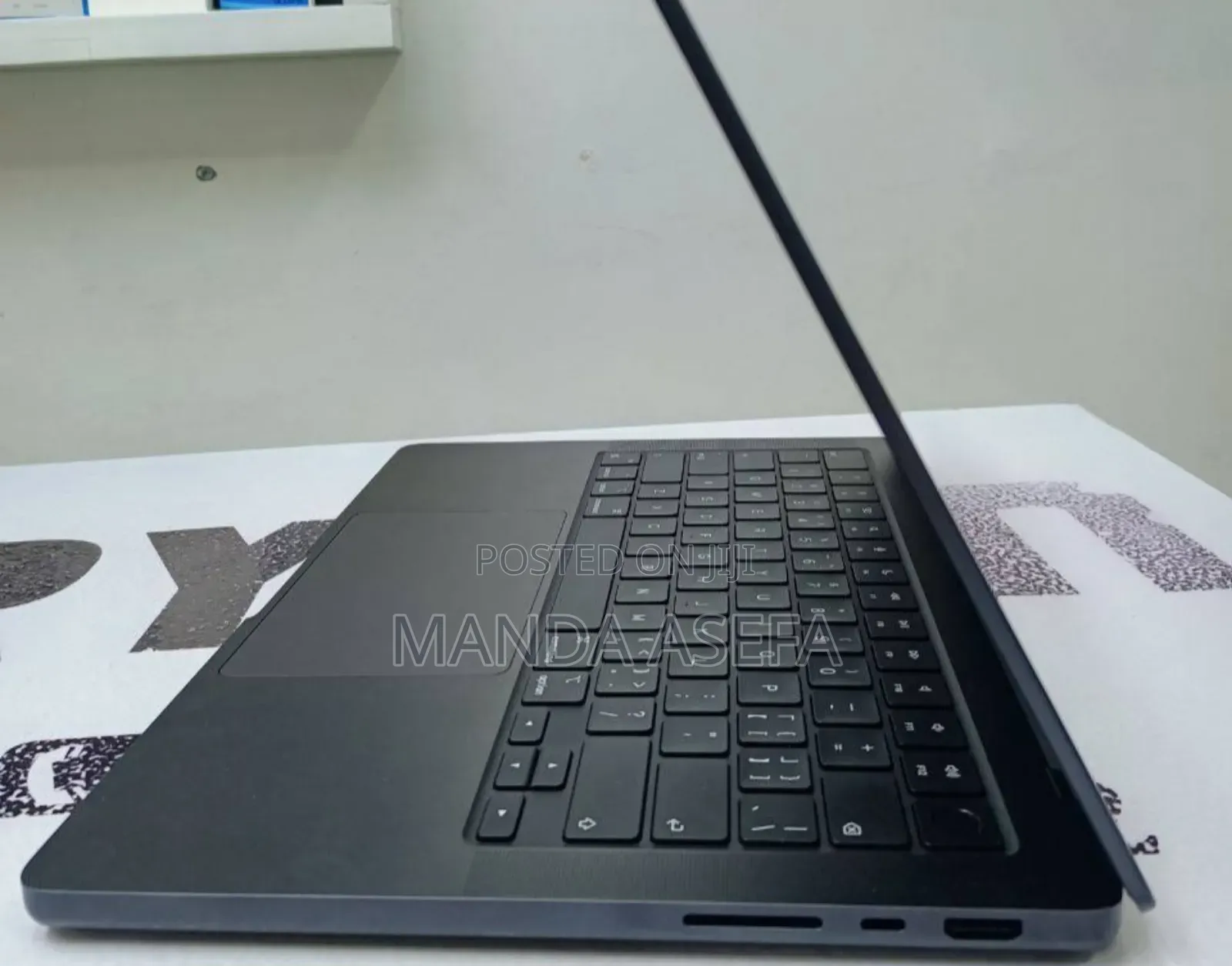 New Laptop Apple MacBook Pro 16GB Apple M4 SSD 1T