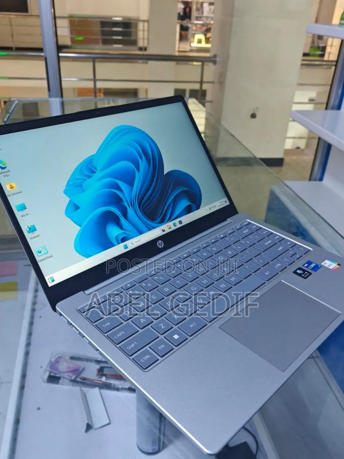 New Laptop HP Stream Notebook 16GB Intel Core I7 SSD 512GB