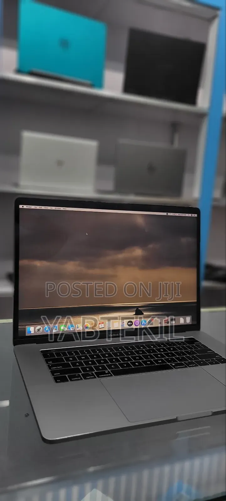 New Laptop Apple MacBook Pro 2019 32GB Intel Core I9 SSD 1T