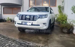 Toyota Land Cruiser Prado 2021 White