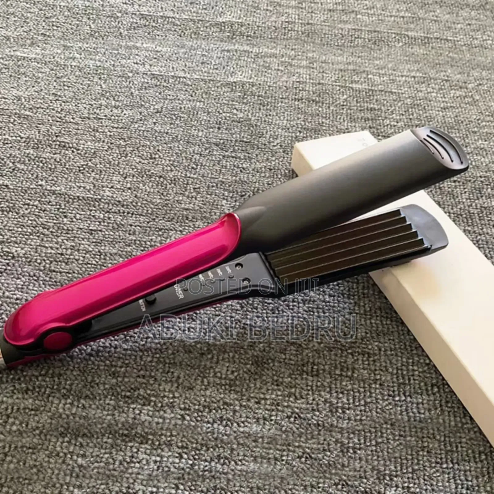 Nova Hair Straightener