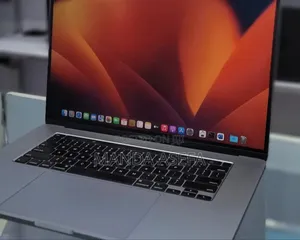 New Laptop Apple MacBook Pro 2019 16GB Intel Core I7 SSD 512GB