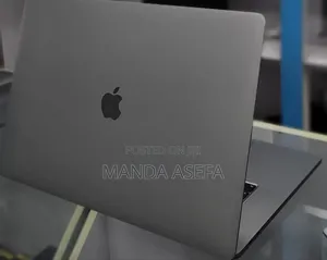 New Laptop Apple MacBook Pro 2019 16GB Intel Core I7 SSD 512GB