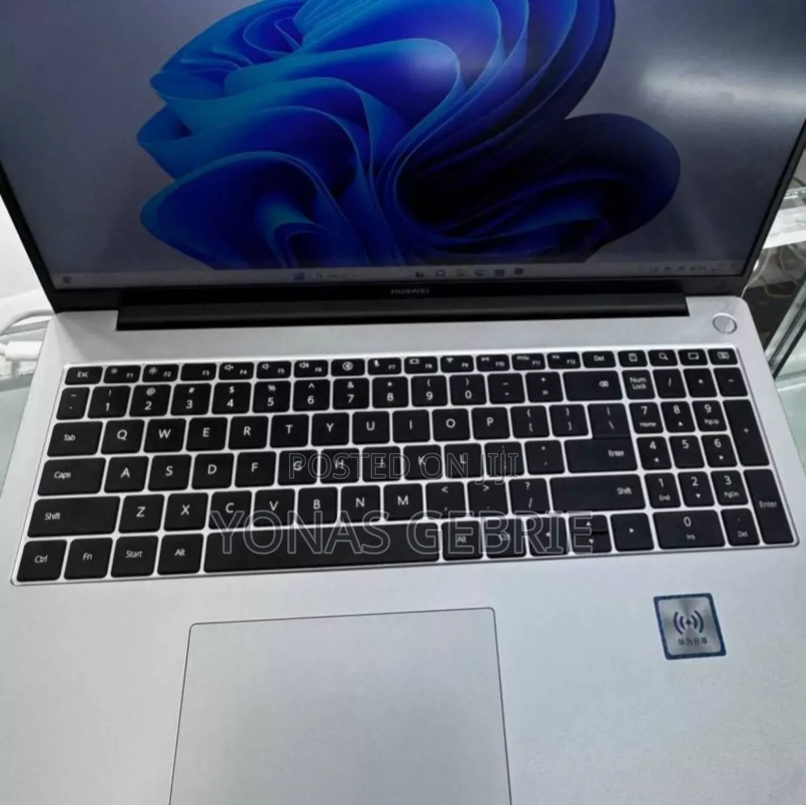 New Laptop Huawei MateBook HZ-W19 16GB Intel Core I5 SSD 512GB