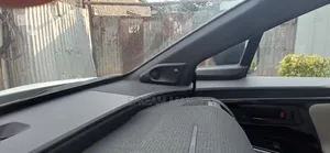 Toyota bZ4X 2025 White