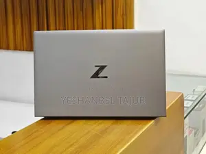 New Laptop HP ZBook Firefly 14 G7 16GB Intel Core I7 SSD 512GB