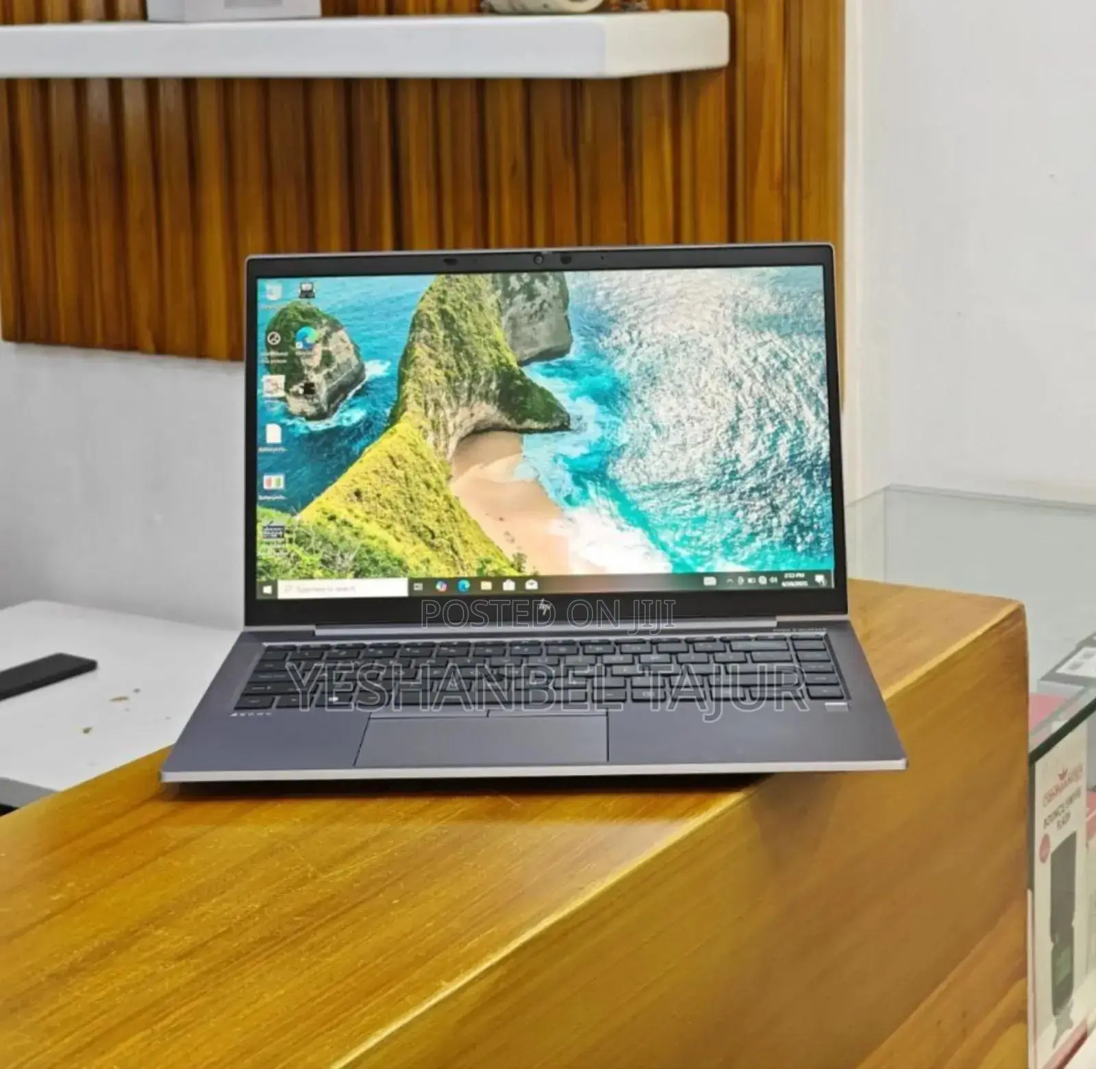 New Laptop HP ZBook Firefly 14 G7 16GB Intel Core I7 SSD 512GB