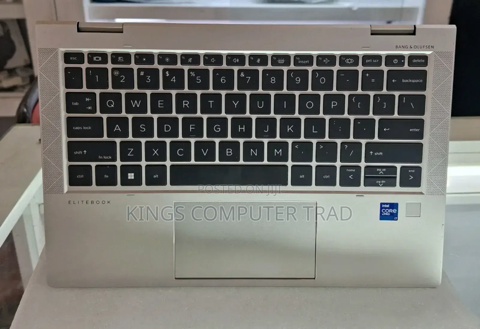 New Laptop HP EliteBook 830 G8 16GB Intel Core i7 SSD 512GB
