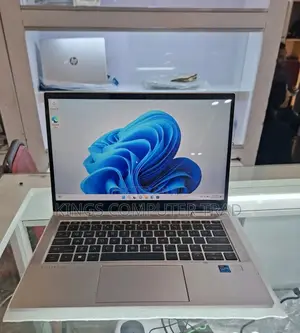 New Laptop HP EliteBook 830 G8 16GB Intel Core i7 SSD 512GB